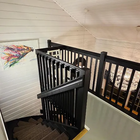 Himosputteri 2 - 8hloe, Keski-himos Willa