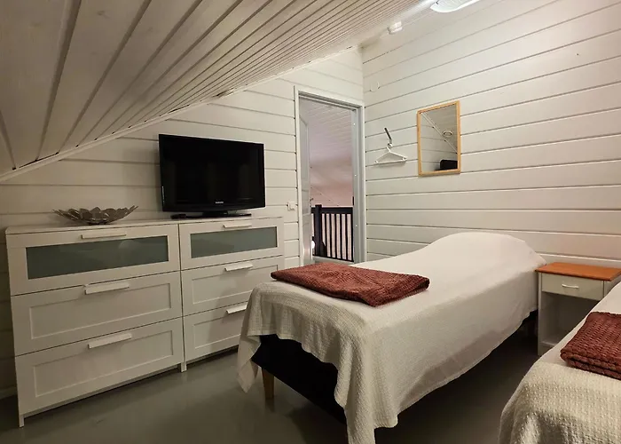 Himosputteri 2 - 8hloe, Keski-himos Villa Jämsä